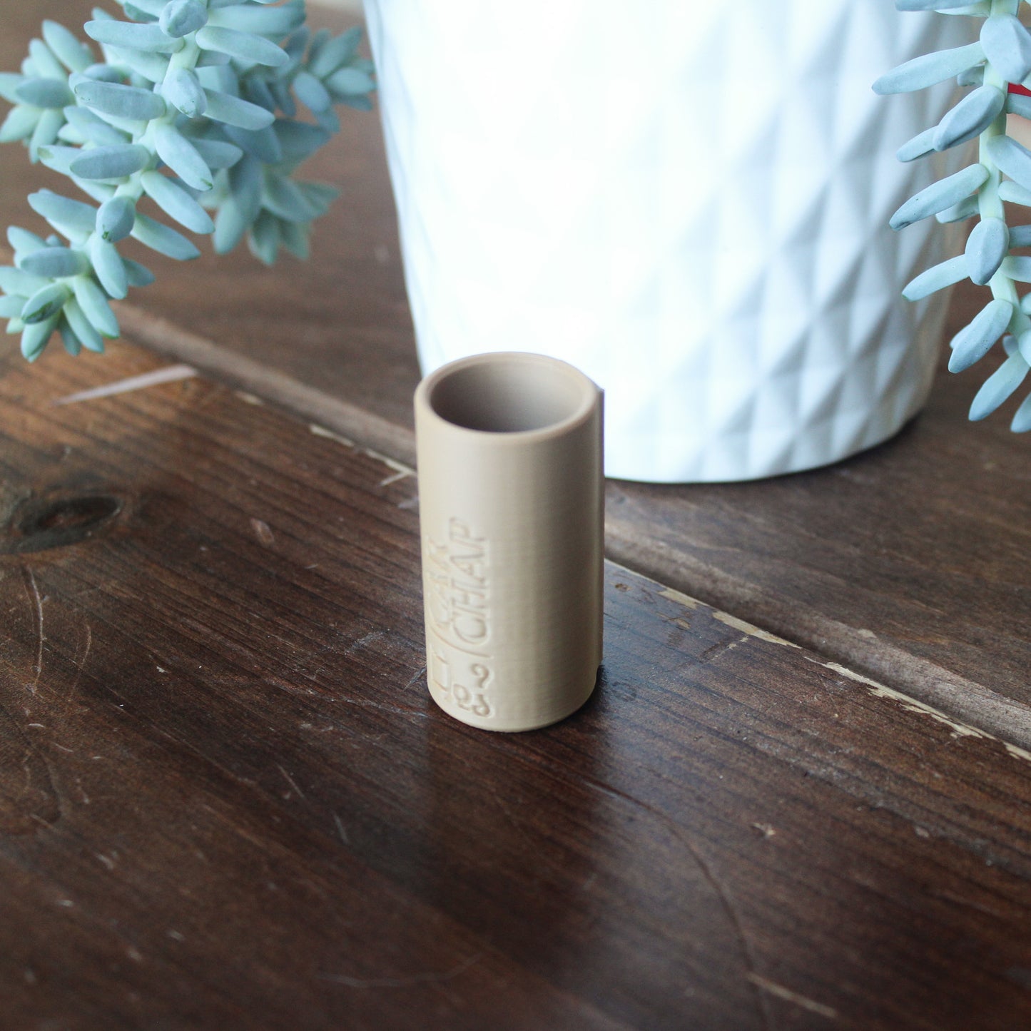 CarChap Lip Balm Holder - Prevent Lipbalm Messes - Loss of lipbalm