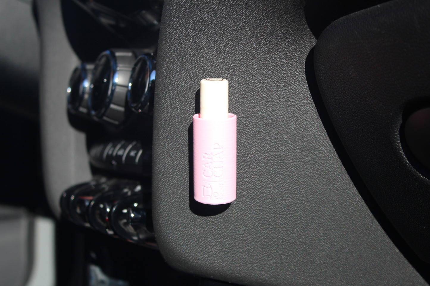 CarChap Lip Balm Holder - Prevent Lipbalm Messes - Loss of lipbalm