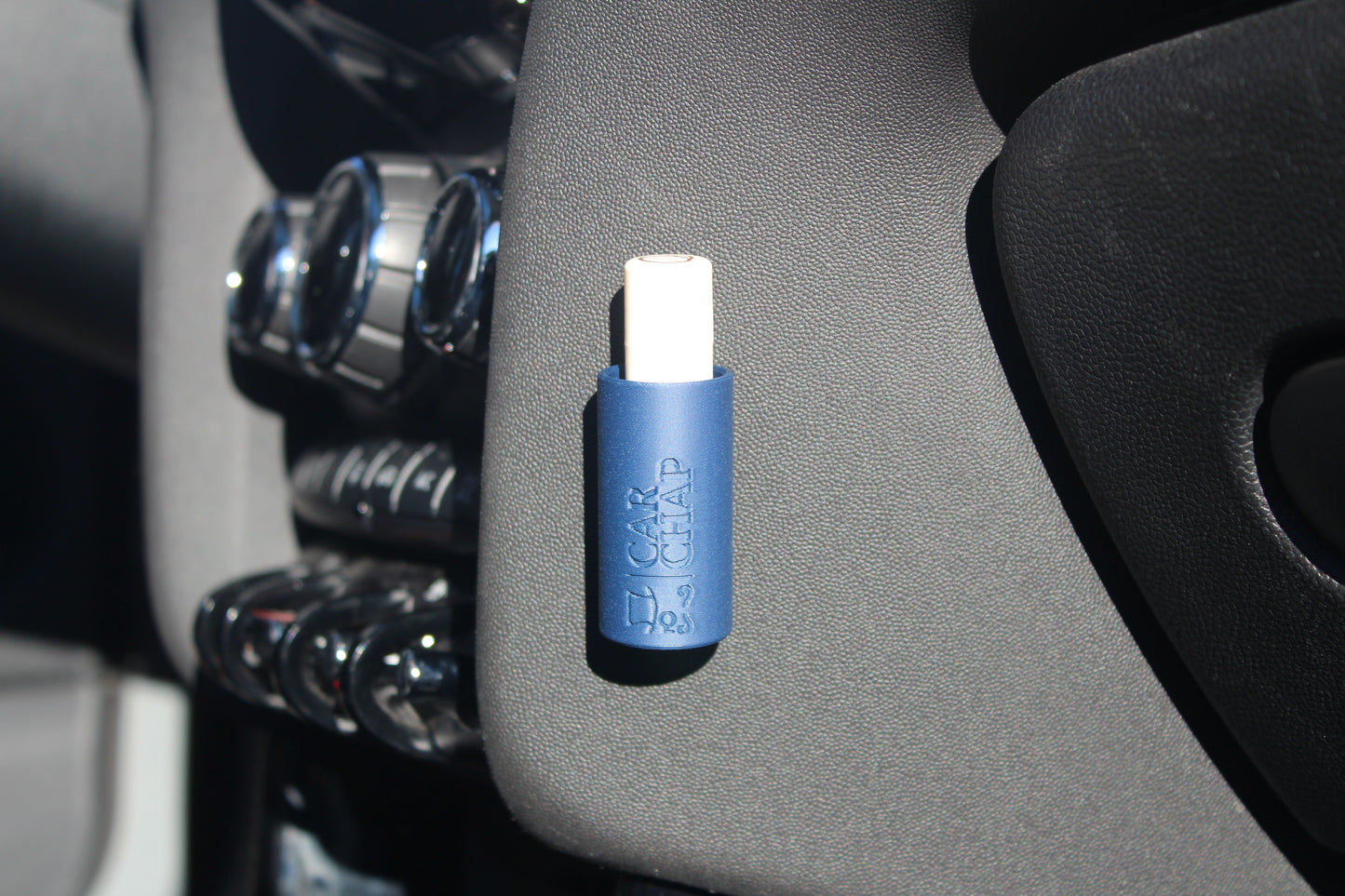 CarChap Lip Balm Holder - Prevent Lipbalm Messes - Loss of lipbalm